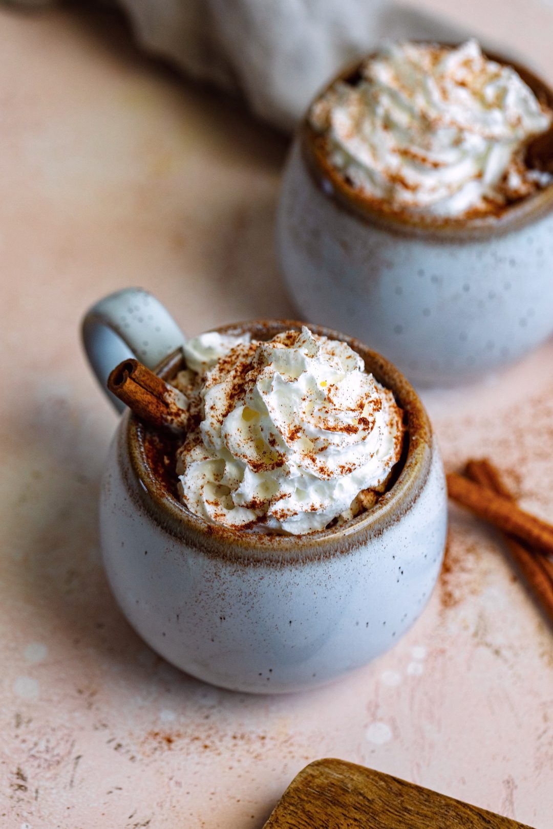 Crockpot boozy hot chocolate - dash of Mandi