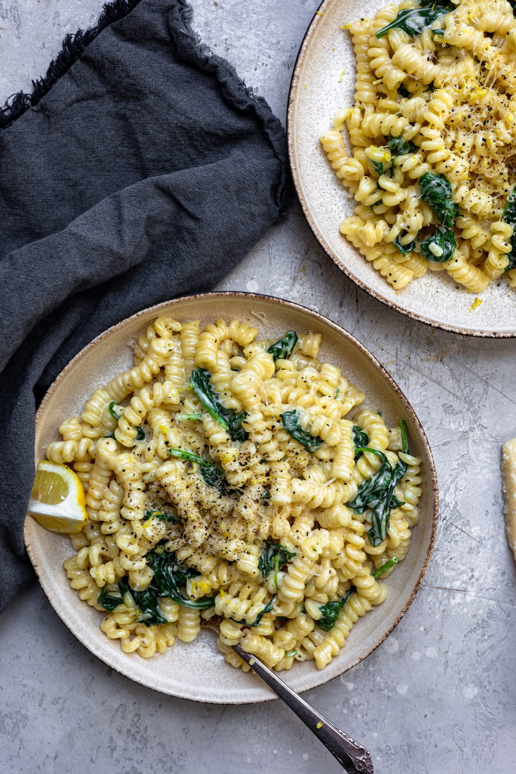 Creamy Lemon Pepper Pasta - Dash of Mandi